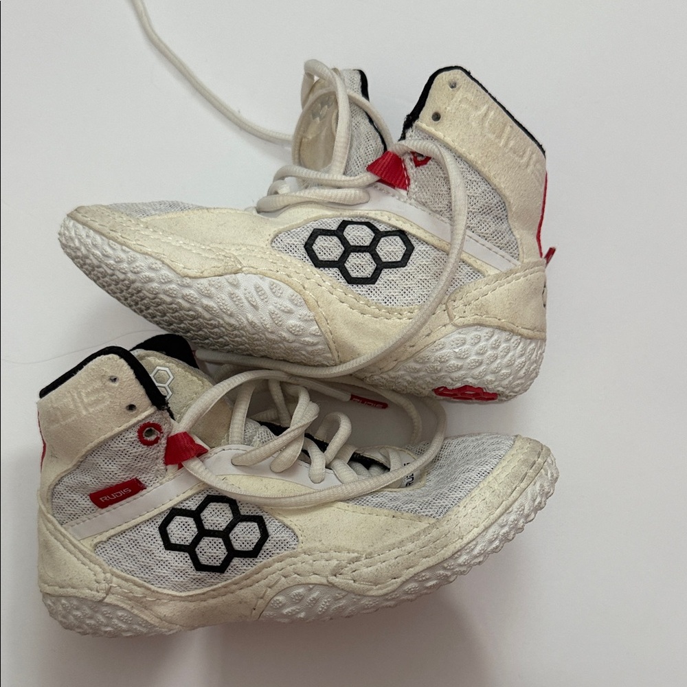 Boxing sneakers Kids RUDIS High-Top boxing style Sneakers - Cream and Black